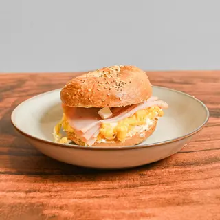 Turkey breakfast bagel