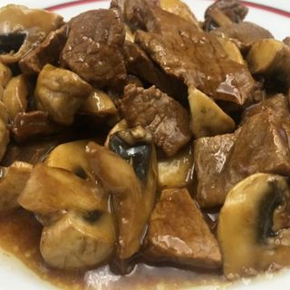 Ternera con Champiñón