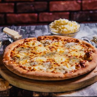 Pizza 4 Fromages