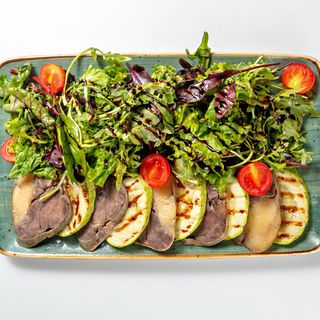 зеленый салат с Казы 