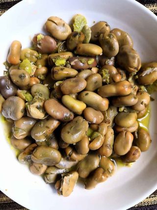 Les fèves (Foul mchrmel)