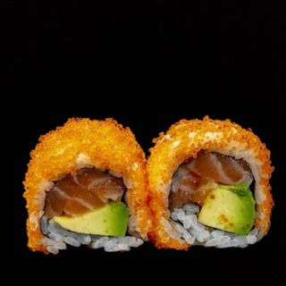 Uramaki salmón masago (8 pzs.)