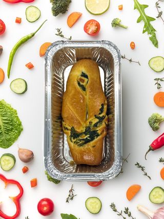 Вензель со шпинатом и сыром