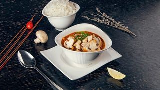 ტომ იამი ქათმით