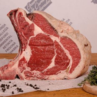 Chuletón Lomo alto Black Angus Irlanda 1.2 Kg (2234)