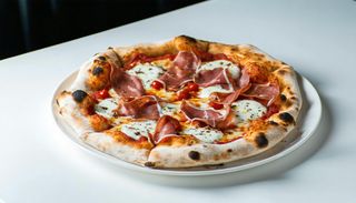 Pizza Cheesy con Philly