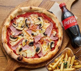 Пица Класико + пържени картофки (200гр) + Кока Кола (500 мл)