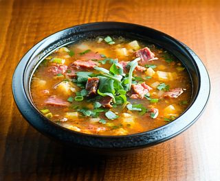 Ciorba de Tarhon cu afumatura