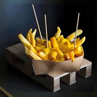 French fries con cheddar
