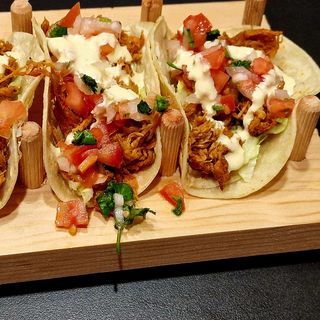 Tacos De Maíz De Pollo Mechado (3 Uds.)