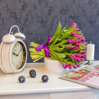 Buchet din 51 lalele mov