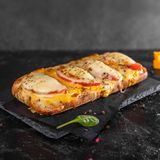 Веги пица с моцарела (400г)