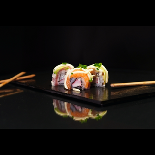 Rainbow Roll (8 Uds.)