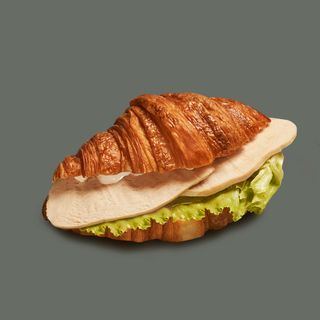 Круассан с индейкой (190 гр.)