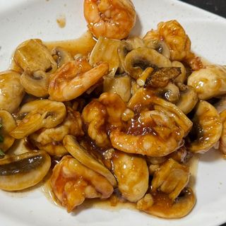 Langostinos Con Champiñones