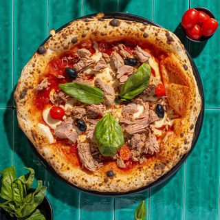 Pizza Tonno