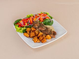 Warkocz z polędwiczek w sosie borowikowym