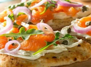 Pizza Salmón (Mediana)