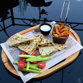 Кесадия с пилешко за послушни деца (400г)