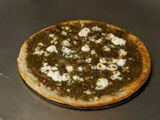 Manakeesh con carne y queso