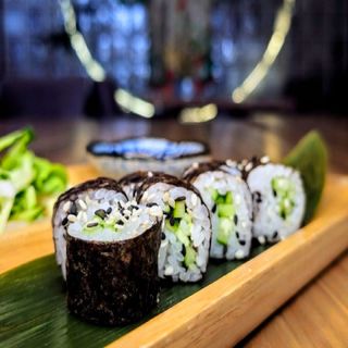 Хосомаки Огурец