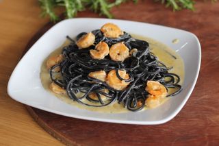 Spaghetti al Nero di Gamberi
