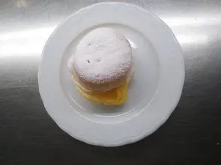 Bola de Berlin Creme Pasteleiro