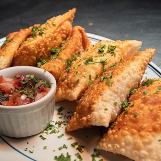 Mini Pastéis  Brasileiro 