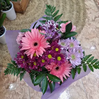 Ramo Tonos Violeta "Anita Delgado"
