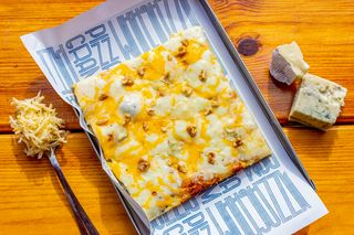 Pizza Cinq Fromages - 1/4 Plateau