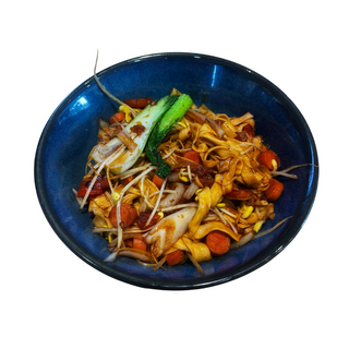 Noodles Saltati con Salsiccia Cinese