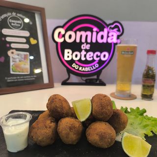 Porção de Bolinho de Linguiça