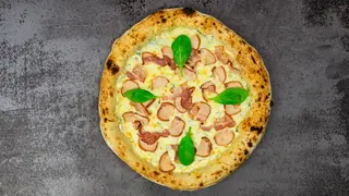 Pizza  sa  dimljenom  piletinom 32cm