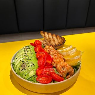 Ensalada Cítrica De Gambas Y Aguacate