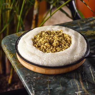 ღომი ფუჩხოლია