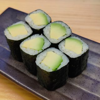 Maki De Aguacate