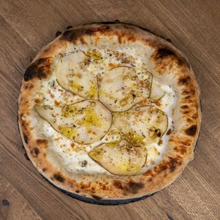 Блакитна з Грушею