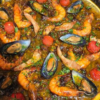 menu de dia de lunes a viernes en servicio de mediodia (no festivos)