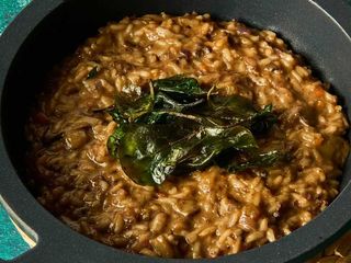 Risotto con ragout al vermut rosso