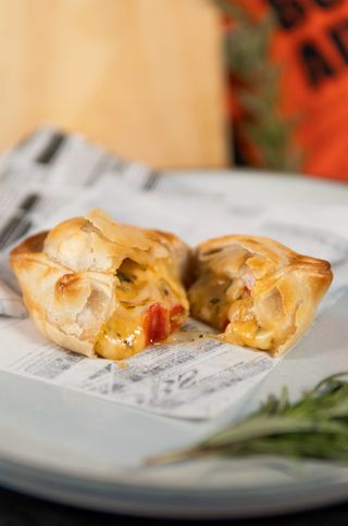 Empanada De 3 Quesos