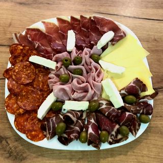 Corner meze
