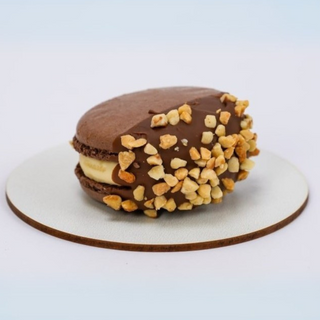 Десерт "Macarons-Snickers" BIG (0,055 кг)