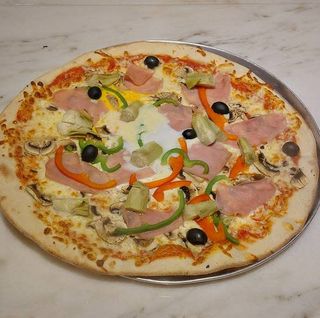 Pizza 4 Estações (Média)