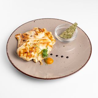 Pileći file na žaru sa začinskim maslacem