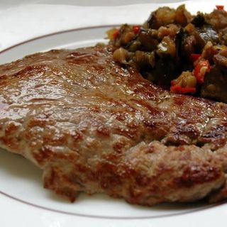 Ternera Con Salsa A La Plancha