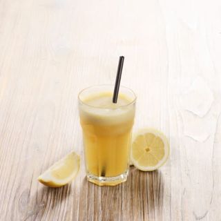 Amarillo (Piña, manzana y limón)