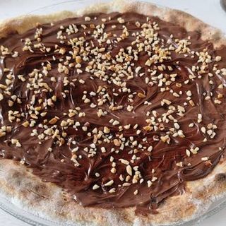 Pizza Nutella y pistacho tostado