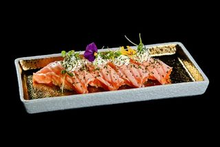 71. Nigiri sake Philadelphia