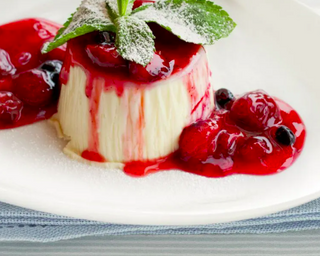Panna cotta ai frutti di bosco
