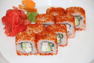 Ролл "Калифорния лайт" с икрой